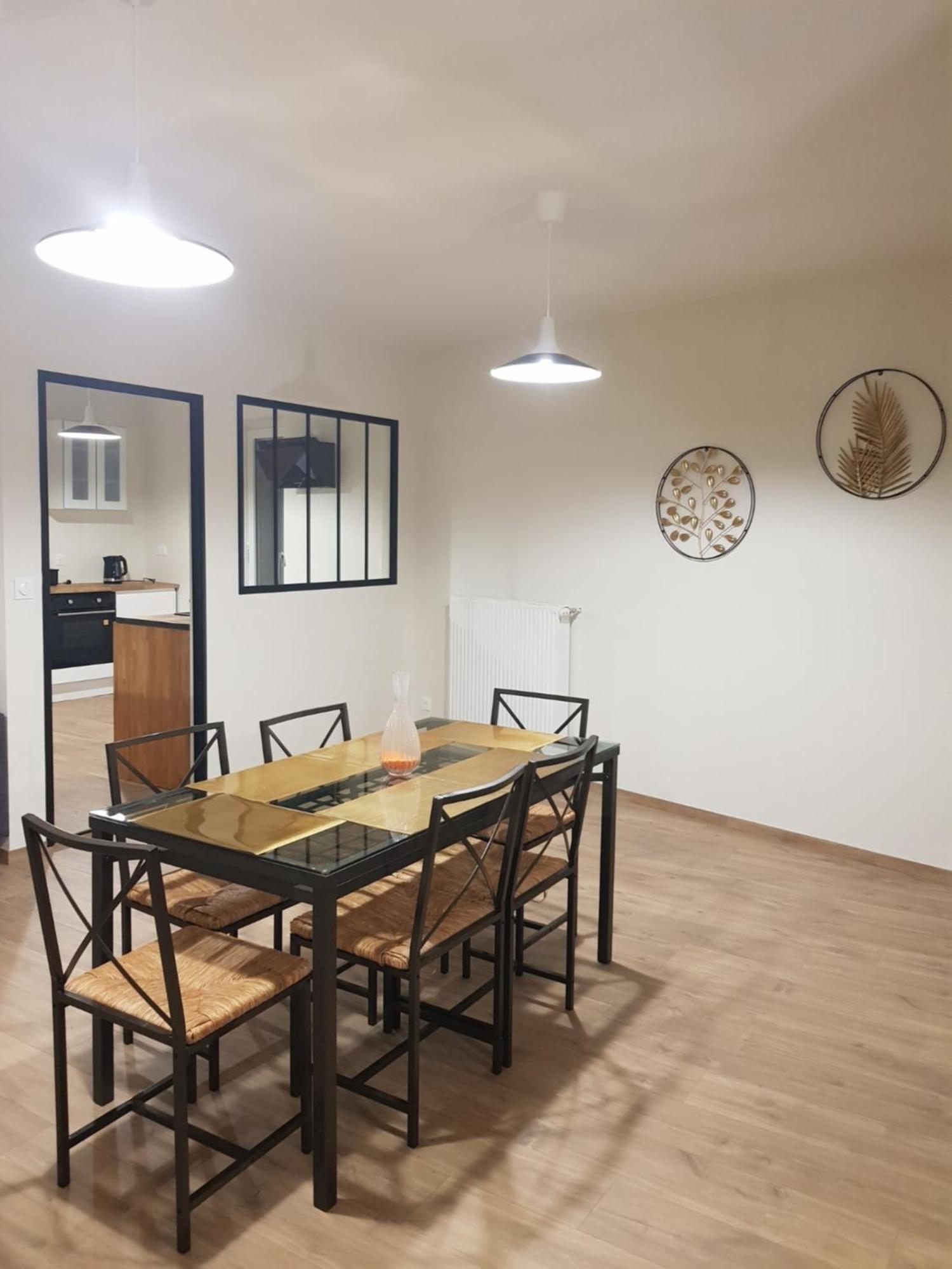 Maison En Bord De Saone. Casa de Férias *